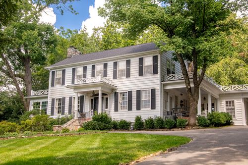 410 N Bragg Ave, Lookout Mountain, TN, 37350-1104 | Card Image