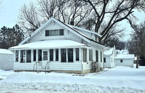 202 E 1st St, Morris, MN, 56267-1404 | Card Image