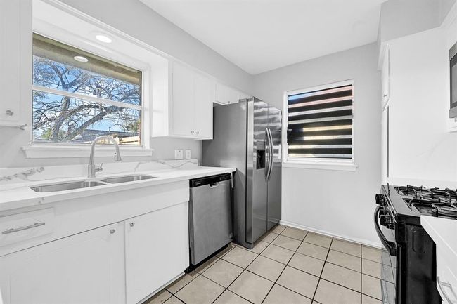 1853 El Mar Ln, House other with 4 bedrooms, 2 bathrooms and null parking in Seabrook TX | Image 9