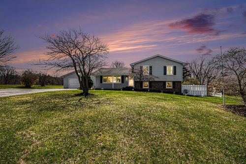 4896 Beard Rd, Byron, MI, 48418-8920 | Card Image