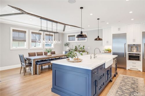 715 2nd, Hermosa Beach, CA, 90254 | Card Image