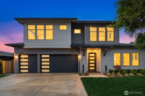 4401 123rd Ave Se, Bellevue, WA, 98006-1922 | Card Image