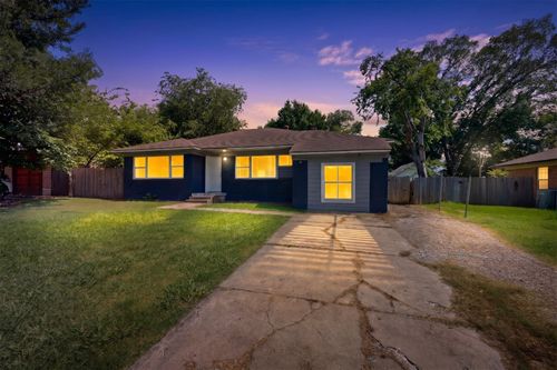 2310 Costa Mesa Dr, Dallas, TX, 75228-2030 | Card Image