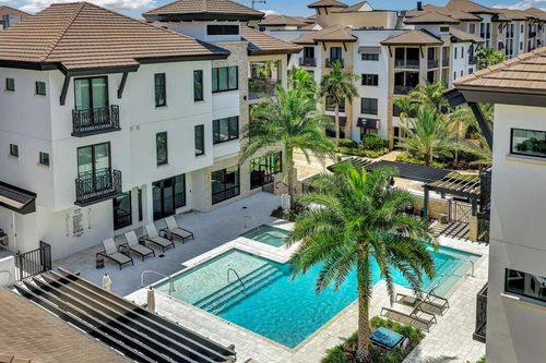 512-1130 3rd Ave S, Naples, FL, 34102-6585 | Card Image