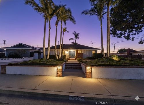 9381 Del Mar Ave, Montclair, CA, 91763-2050 | Card Image