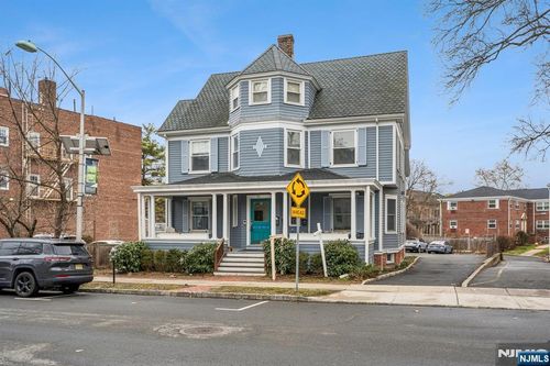 94 Church St, Montclair, NJ, 07042-2713 | Card Image