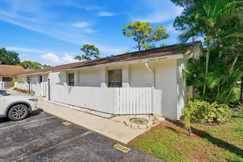 6120 Newstead Court, Greenacres, FL, 33463 | Card Image