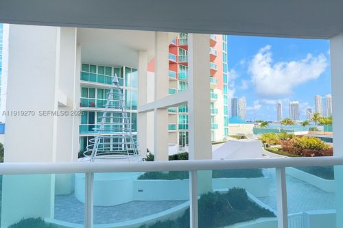 511-3370 Ne 190th St, Aventura, FL, 33180-2410 | Card Image