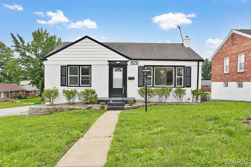 826 Fontaine Pl, Saint Louis, MO, 63137-2705 | Card Image