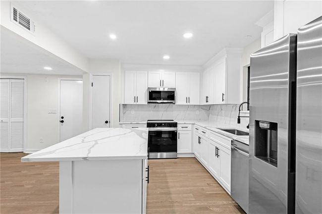 630 Pennylake Ct, House other with 4 bedrooms, 3 bathrooms and 4 parking in Stone Mountain GA | Image 10