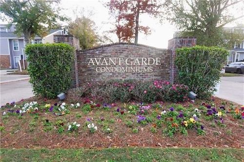 68-68 Avant Garde Cir, Kenner, LA, 70065-6261 | Card Image