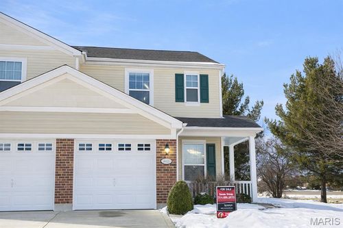 4011 Gentry Ln, Belleville, IL, 62226-7385 | Card Image