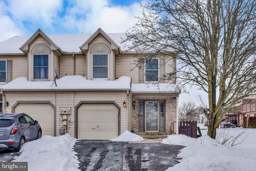 1041 Memory Ln, HARRISBURG, PA, 17111-2430 | Card Image