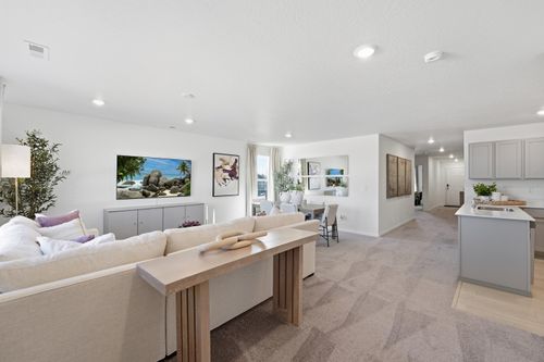 825 Steptoe View Ln, Cheney, WA, 99004-8007 | Card Image