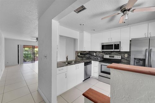 9182-9182 Nw 40th St, Coral Springs, FL, 33065-2954 | Card Image