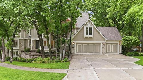 12305 Catalina St, Leawood, KS, 66209-2215 | Card Image