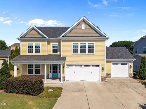 737 Kerr Lake Dr, Fuquay-Varina, NC, 27526-3956 | Card Image