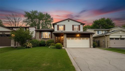 830 Syer Dr, Milton, ON, L9T4E3 | Card Image