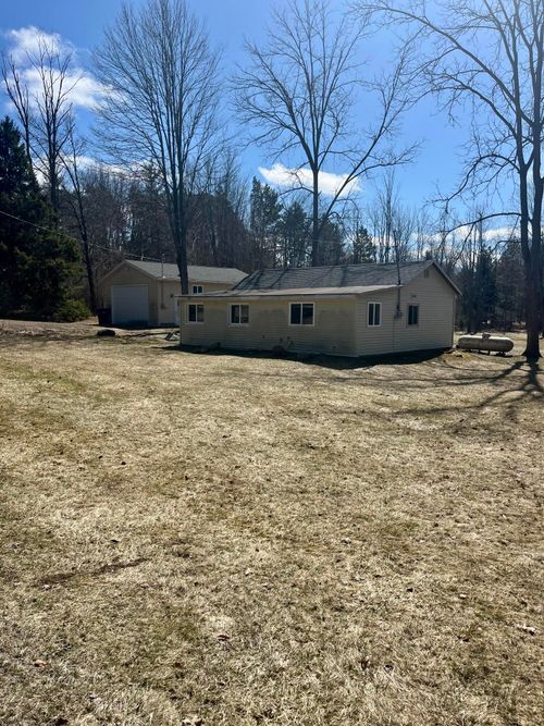 7611 Stephen Ct, Lake, MI, 48632-9101 | Card Image