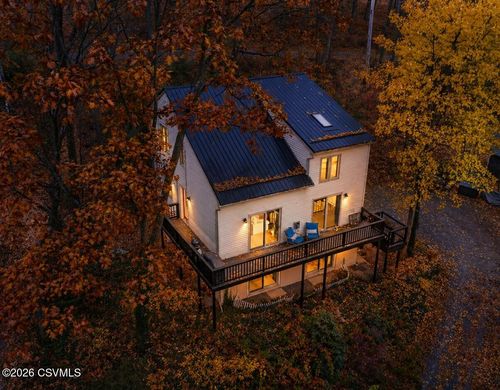 218 Apple Blossom Ln, Catawissa, PA, 17820-8250 | Card Image