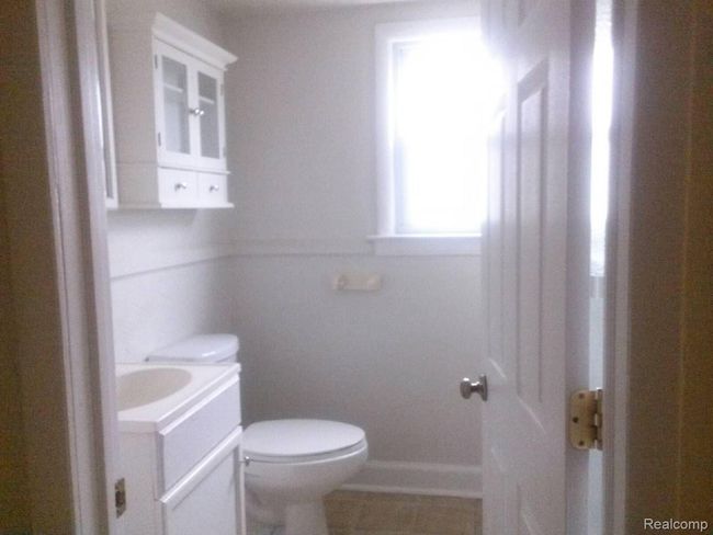Bathroom | Image 5