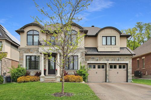 321 Trestle St, Manotick, ON, K4M0G1 | Card Image