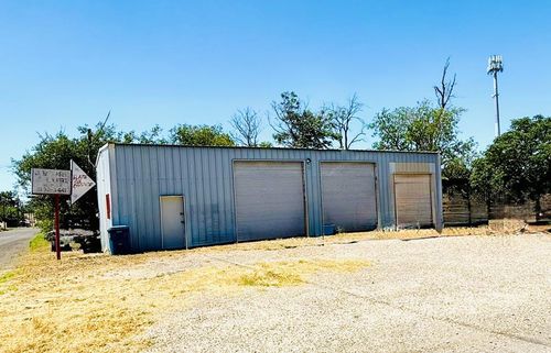 1205 Ave E, Ozona, TX, 76943-3300 | Card Image