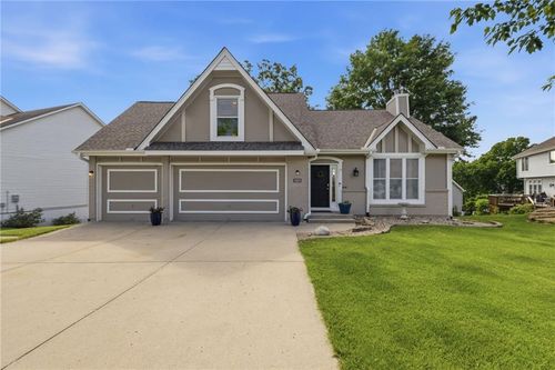 5823 N Mayview Ave, Kansas City, MO, 64151-4908 | Card Image