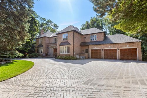 12 Old English Lane, Thornhill, ON, L3T2T9 | Card Image