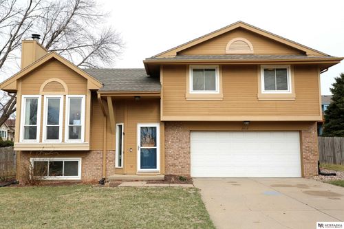 2412 Corn Dr, Papillion, NE, 68046-4205 | Card Image