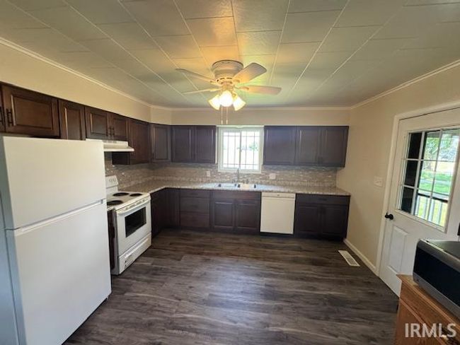 11748 W 450 N, House other with 3 bedrooms, 2 bathrooms and null parking in Cromwell IN | Image 6