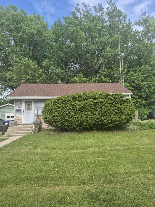 517 N Wisconsin Street, Elkhorn, WI, 53121 | Card Image