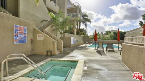 408-2222 N Beachwood Dr, Los Angeles, CA, 90004-3006 | Card Image