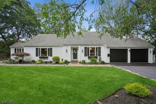 15 Barberry Way, Essex Fells, NJ, 07021-1807 | Card Image