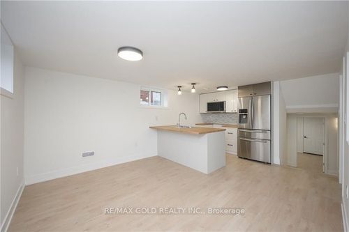 bsmt-54 Moxley Dr, Hamilton, ON, L8T3Y7 | Card Image