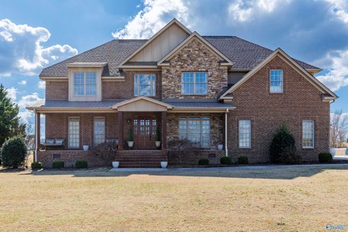 42 Birdie Rd, Scottsboro, AL, 35768-7122 | Card Image