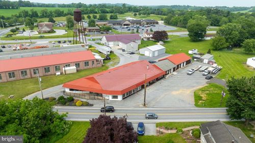 417 Newport Ave, CHRISTIANA, PA, 17509-9628 | Card Image