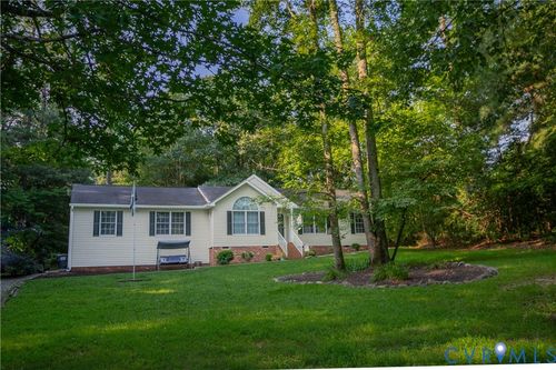 7 Posterity Cv, Ruther Glen, VA, 22546-5201 | Card Image