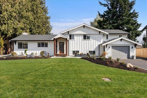 9862 Gracemar Dr, Chilliwack, BC, V2P7P2 | Card Image