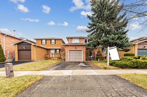 89 Dumfries Ave, Brampton, ON, L6Z2X1 | Card Image
