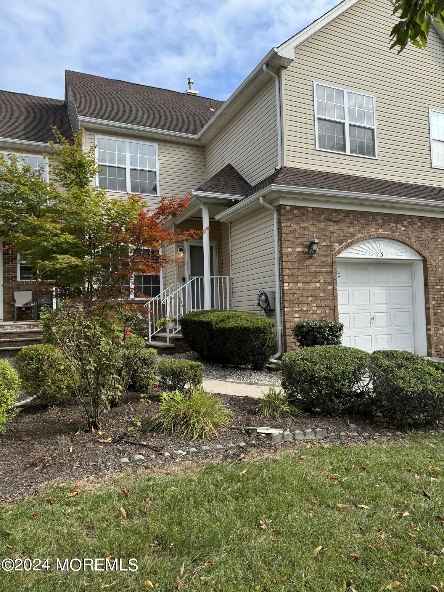 Thoreau Ct, East Windsor, NJ 08520