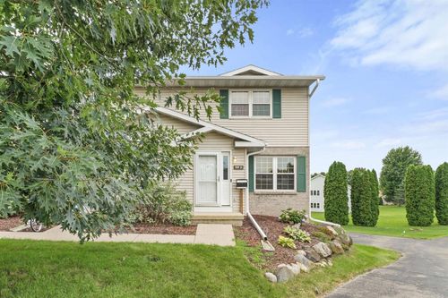 d-909 N Clover Lane, Cottage Grove, WI, 53527 | Card Image