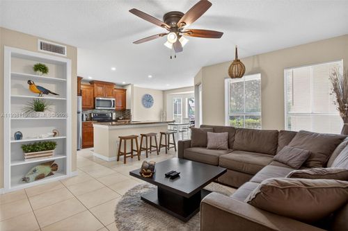 apt-1517-777 Riverside Dr, Coral Springs, FL, 33071-7046 | Card Image