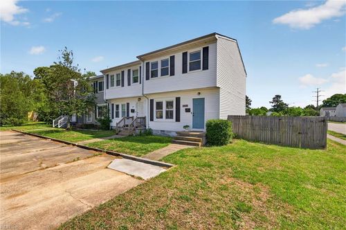 3017 Herrmann Ct, Virginia Beach, VA, 23453-3228 | Card Image