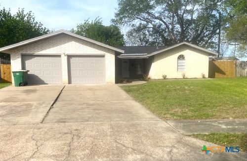 2708 E Poplar Ave, Victoria, TX, 77901-4358 | Card Image