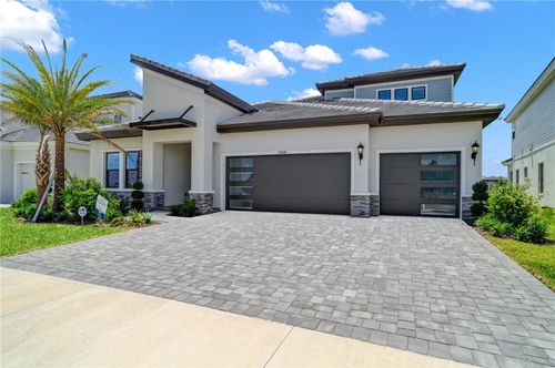 35564 Big Hawk Dr, Zephyrhills, FL, 33541-1721 | Card Image