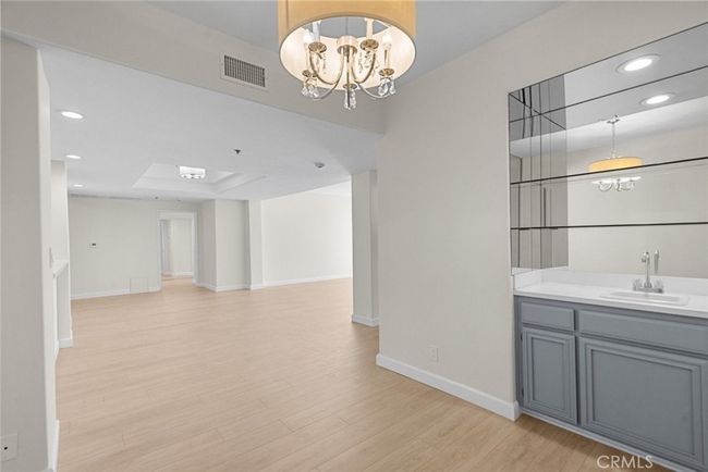 102 - 4348 Mammoth Ave, Condo with 2 bedrooms, 3 bathrooms and null parking in Sherman Oaks CA | Image 18
