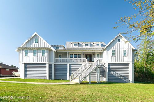 10565 Shorecrest Rd, Biloxi, MS, 39532-8127 | Card Image