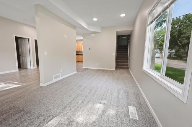 Living Room | Image 10