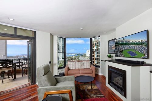 unit-1020-500 W Harbor Dr, San Diego, CA, 92101-7727 | Card Image